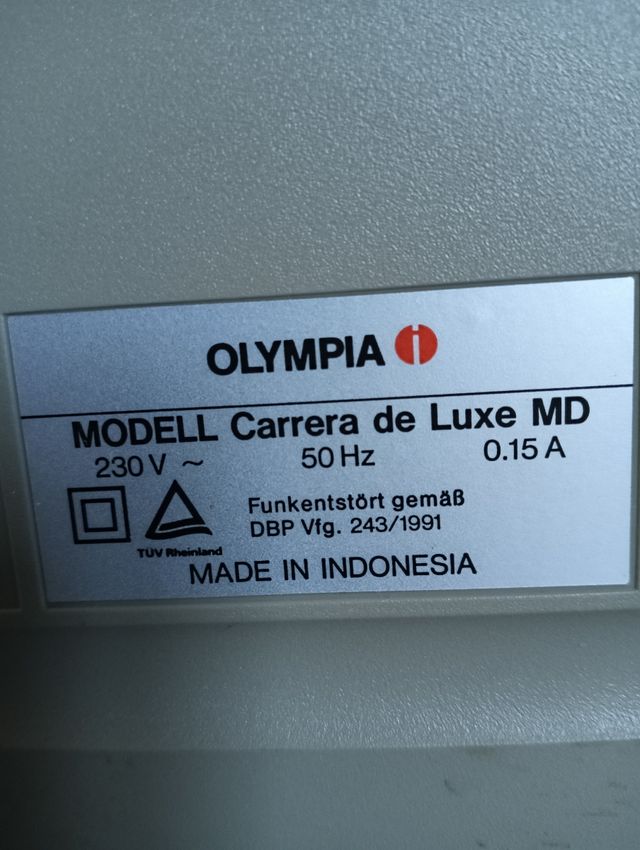 Maquina de escribir Olympia