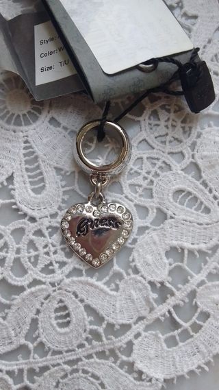 Charm per foulard guess