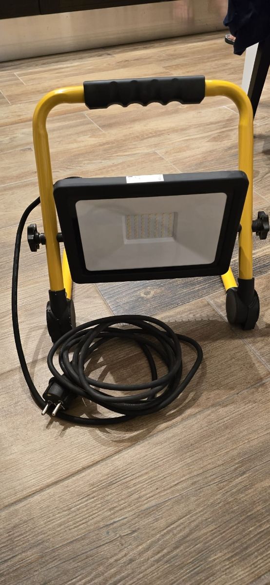 Faretto a led da cantiere