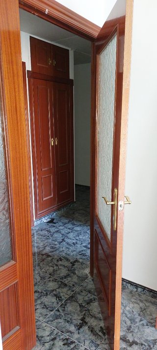 Puertas todas 400E sueltas 60E cada una