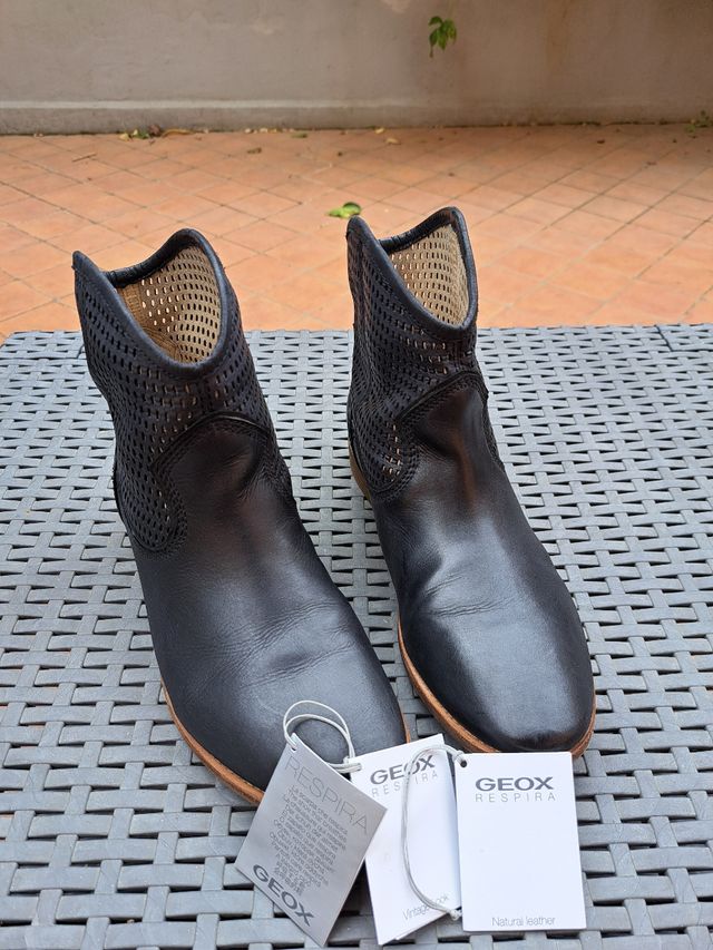 Tronchetti GEOX neri nappa taglia 38 stile texano