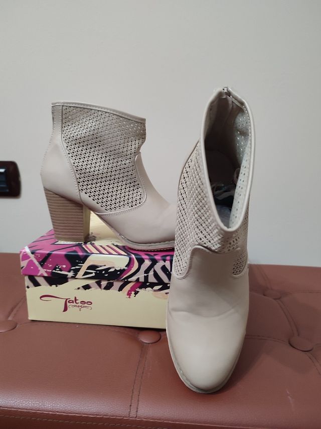 Stivaletti tronchetti estivi beige 38