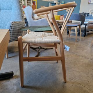 Silla Wishbone Haya NUEVA