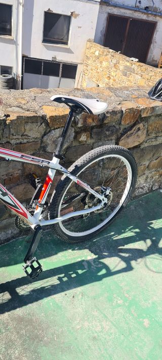 Bicicleta de Montaña BH