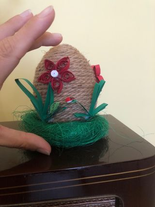 Uova pasquale decorata a mano