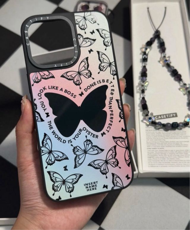 Funda original casetify mariposa