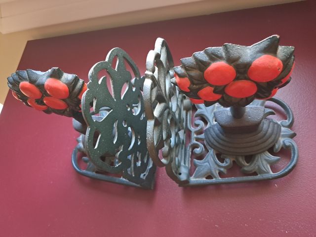 Sujeta libros o puertas