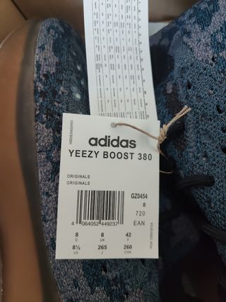 Adidas Yeezy boost 380