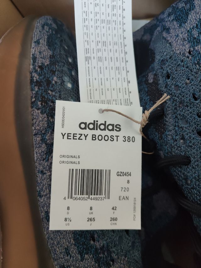 Adidas Yeezy boost 380