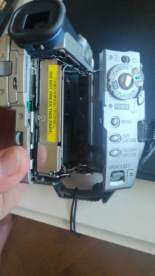 Cámara de vídeo portátil Canon MV5I