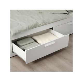Sofá cama+colchones. Diván dos cajones blanco