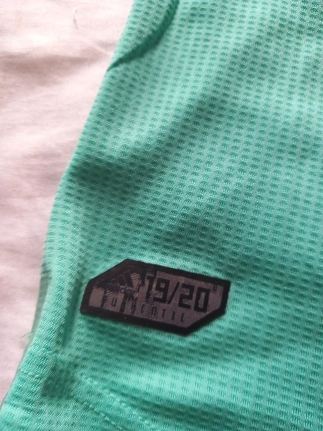 Camiseta firmada Roberto Carlos