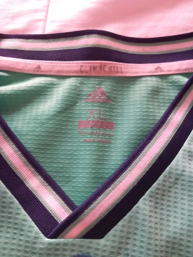 Camiseta firmada Roberto Carlos