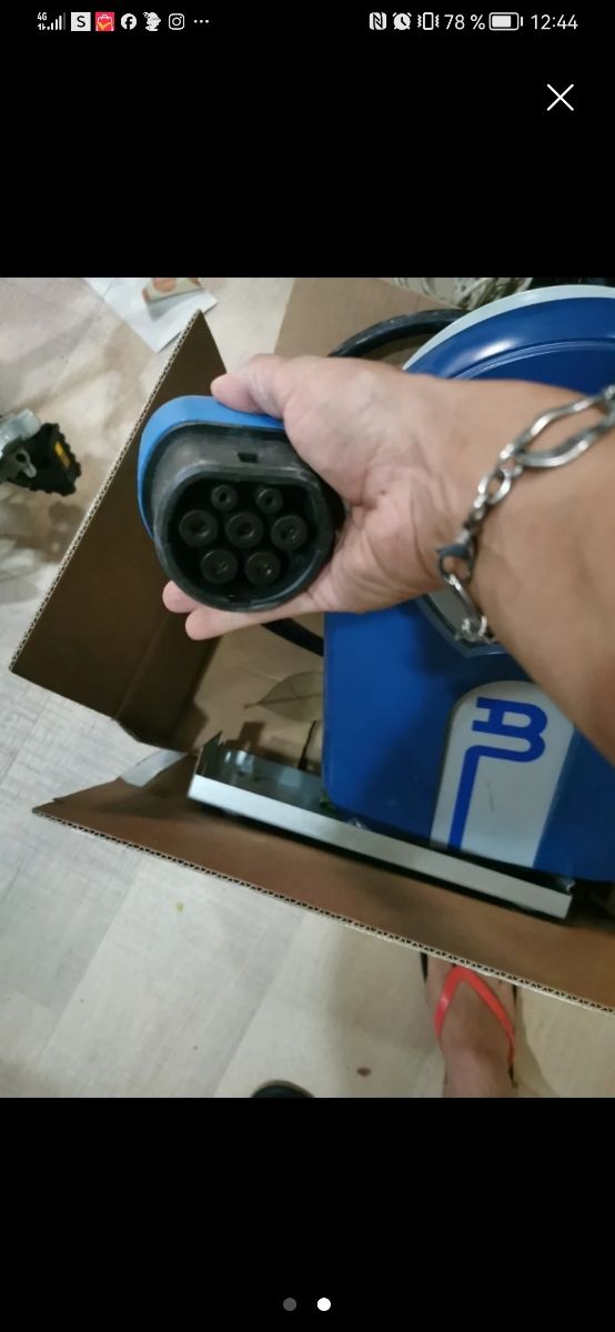 Cargador de vehículo eléctrico