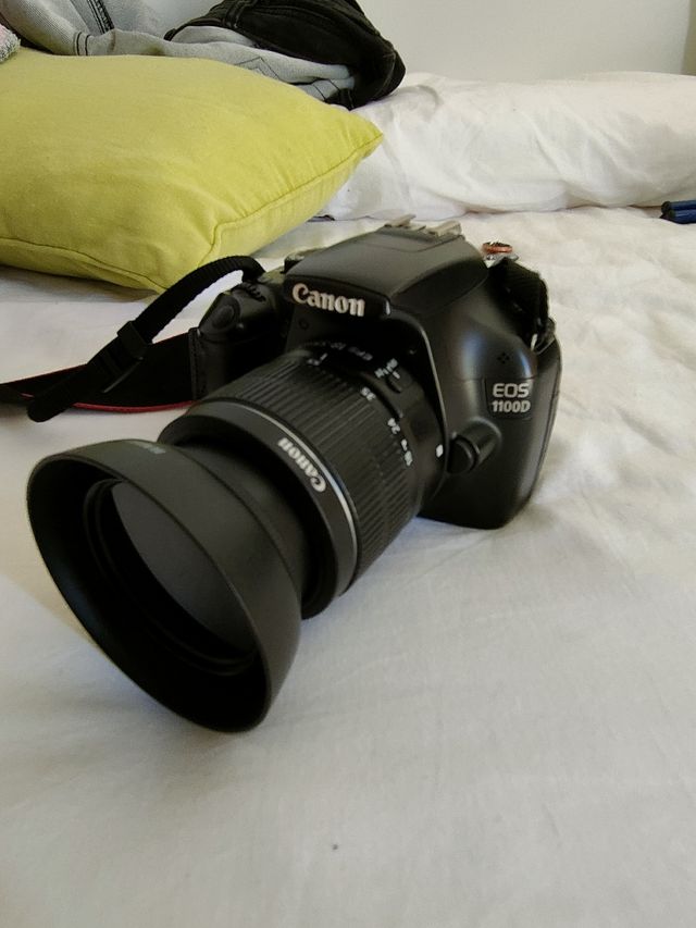 Canon EOS 1100D