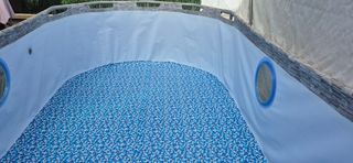 Piscina y depuradora