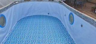 Piscina y depuradora