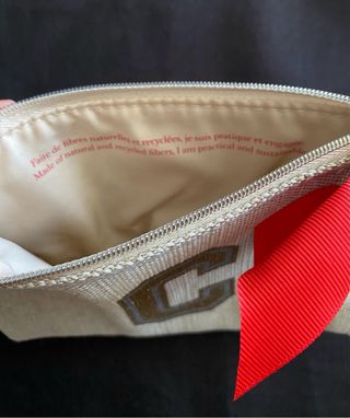 Neceser CLARINS con lazo rojo