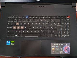 I7 32GB RTX4060 1TB Portatil gaming MSI KATANA 17'