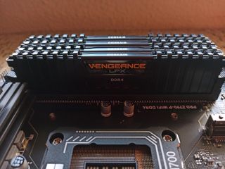 corsair vengeance LPX DDR4 32gb 3200 c16