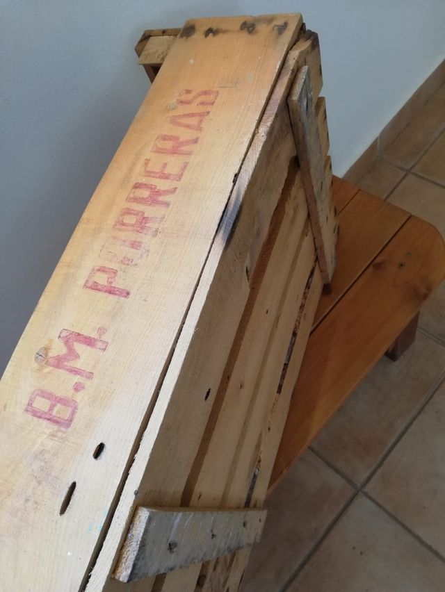 Vendo Bonita Caja de Madera Vintage años 70