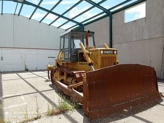 Bulldozer Komatsu d65e