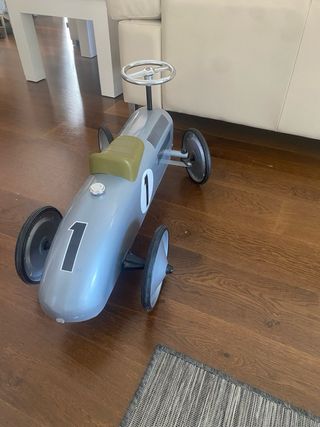 Correpasillos coche vintage