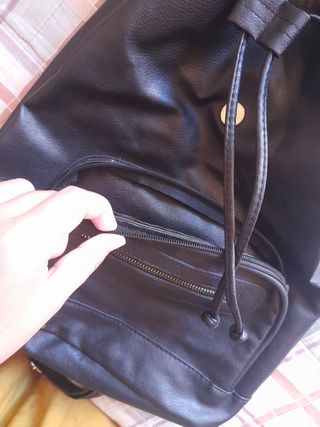 Mochila mediana negra