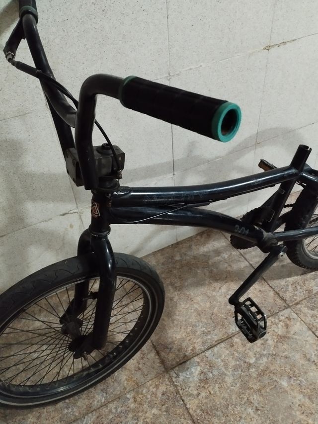 Bicicleta Monty 301 BMX