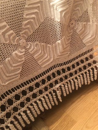 Colcha de ganchillo hecha a mano