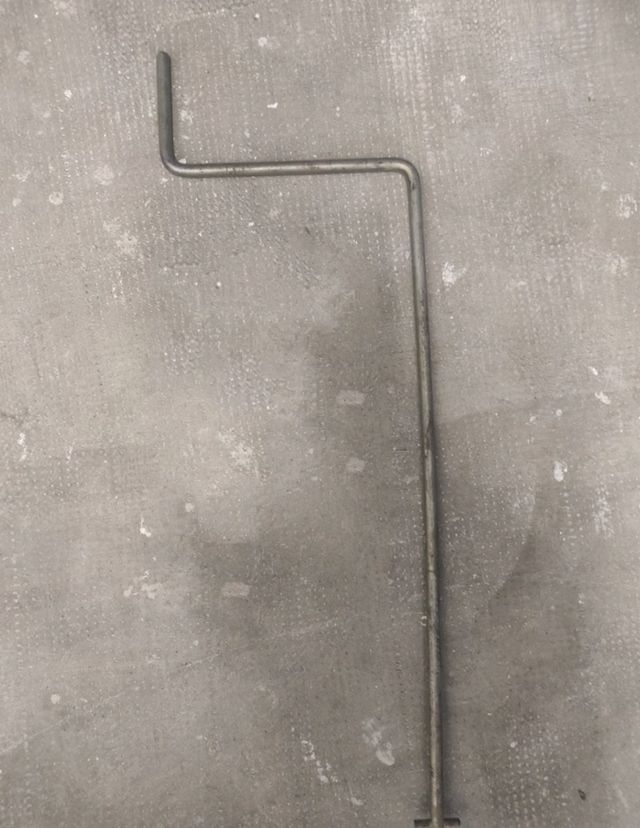 Recambios coche antiguo.