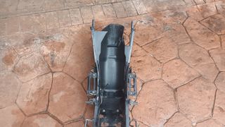 Subchasis y guardabarros trasero KAWASAKI GPZ 900.