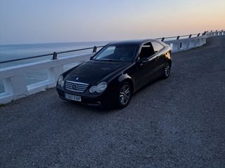 Mercedes-Benz Clase C 2003