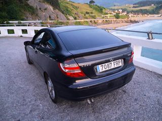 Mercedes-Benz Clase C 2003