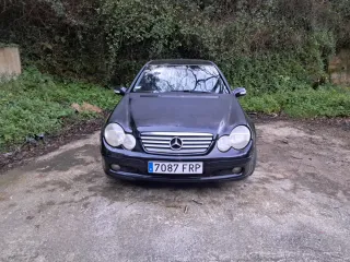 Mercedes-Benz Clase C 2003