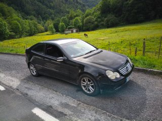 Mercedes-Benz Clase C 2003