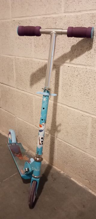 Patinete infantil Frozen