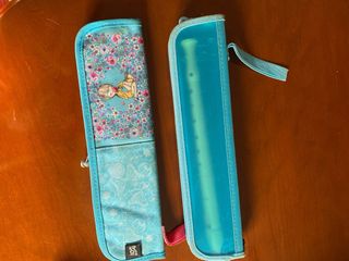 Flauta dulce con dos fundas