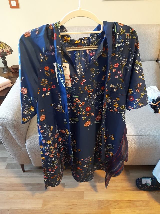 Fantástico vestido azul Desigual