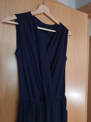 Mono chica azul marino