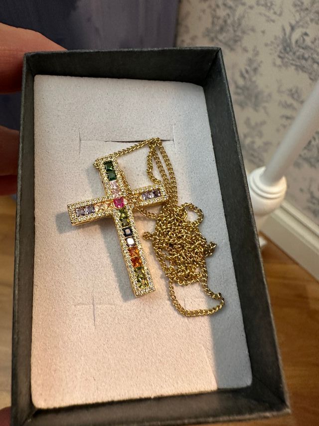 Collanina in dorato con pietre multicolor