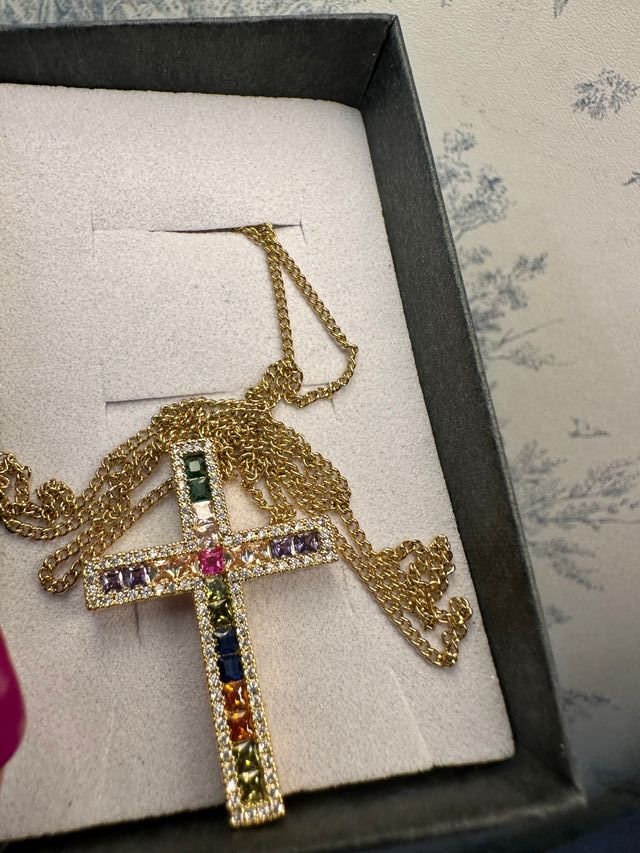 Collanina in dorato con pietre multicolor