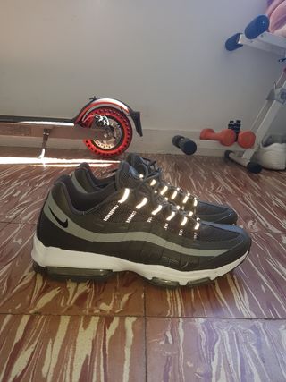 Air Max 95 Essential