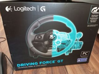 Volante y pedales Logitech gt