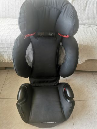 Silla niño de coche.