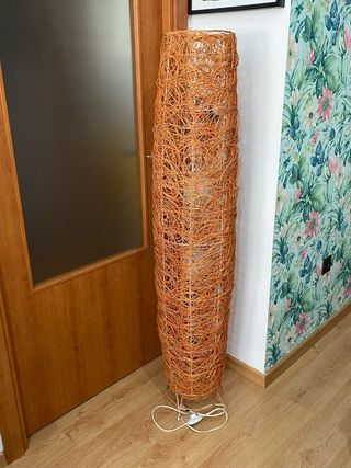 Lampara de pie