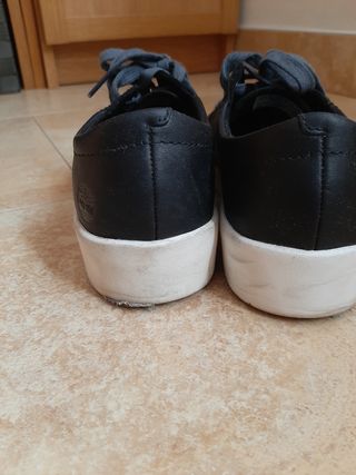 Zapatillas de piel. Timberland talla 38.