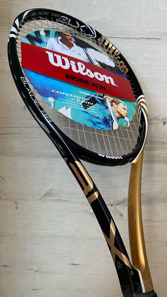 Raqueta de tenis Wilson BLX Blade 98