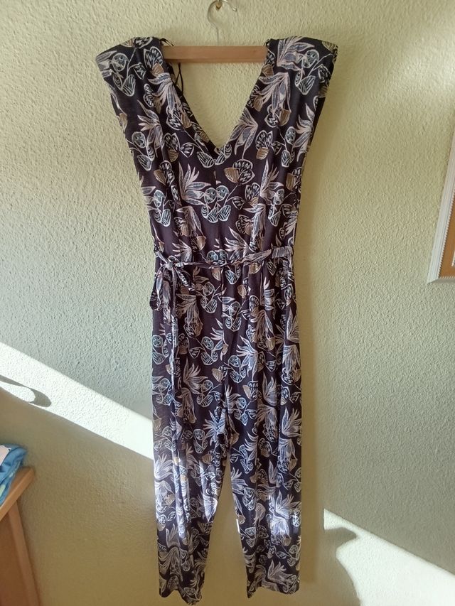 Mono floreado de Sfera