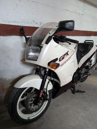 Kawasaki GPX 600R